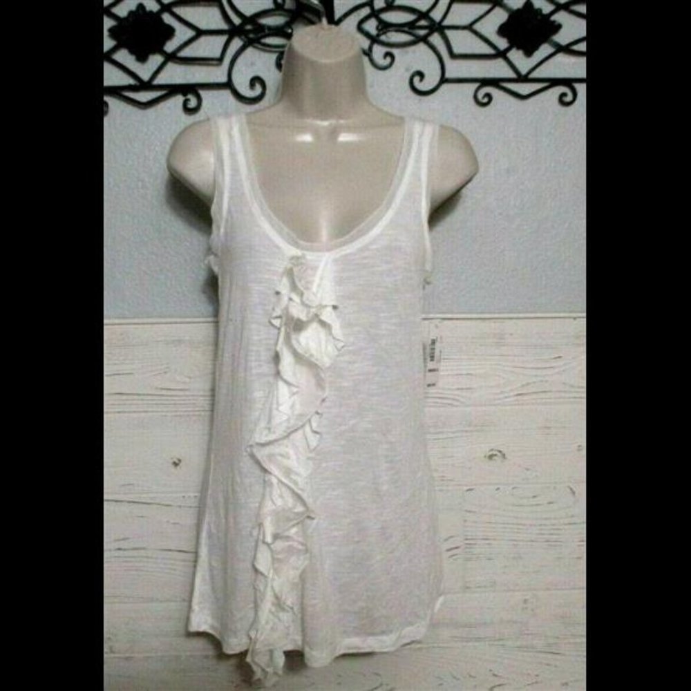 a.n.a  Knit Top Women's Size S White Sleeveless Scoop Neck
